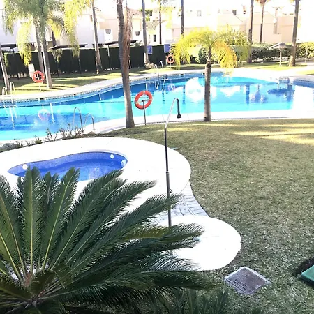 Stylish Townhouse In Beachfront Complex بيت للعطل *