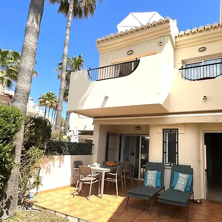 Stylish Townhouse In Beachfront Complex ماربيا