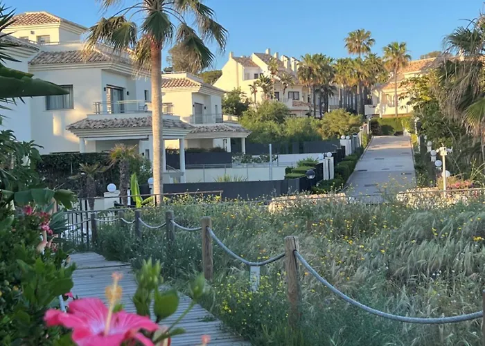 Stylish Townhouse In Beachfront Complex Tatil Evi