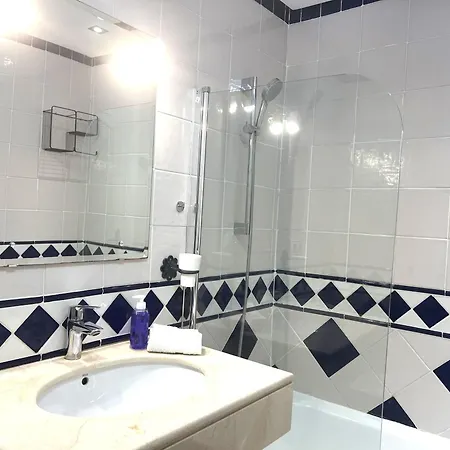 بيت للعطل Stylish Townhouse In Beachfront Complex